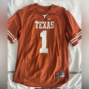 UT boys jersey size L